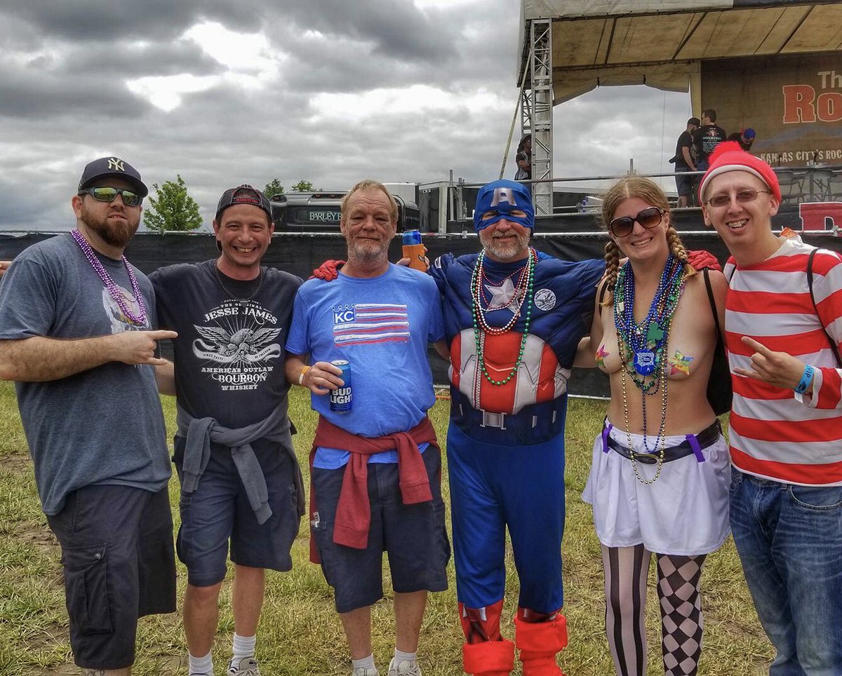 rockfestpeople's tweet photo. #Rockfestkc https://t.co/6ieBjevTU3