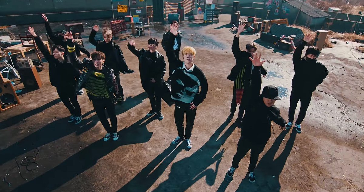 CrazyQueenZelo's tweet photo. #BAP_POWER
#BAP_SocialAwarenessDay https://t.co/DPQCbGnQ7E