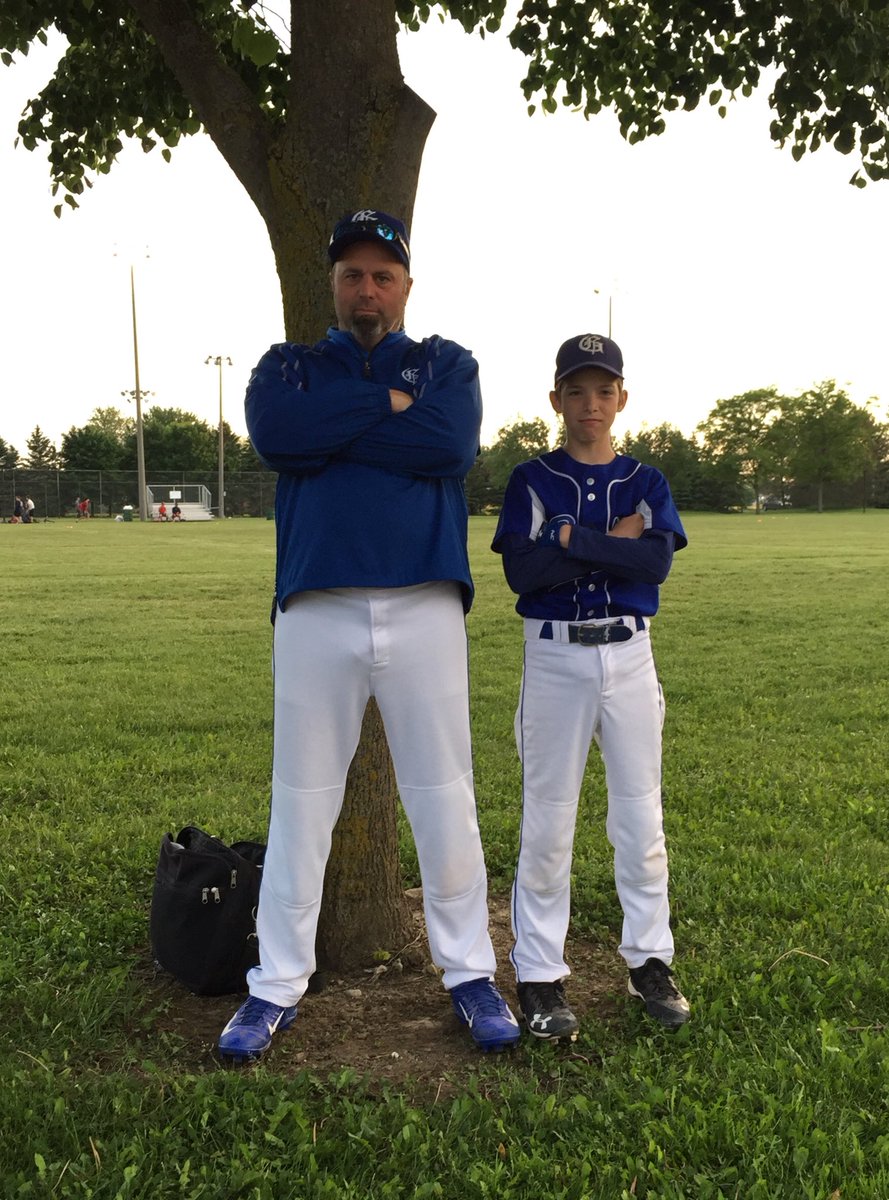 DaleDevine1's tweet image. A different kind of exit velocity... #watchingfromtheparkinglot