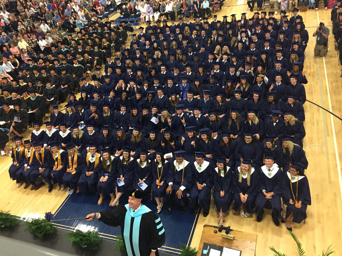 WYASDSupt's tweet photo. As promised!  What a great night!  Congratulations Class of 2018 - you made my year! https://t.co/SyyoGxTgb7
