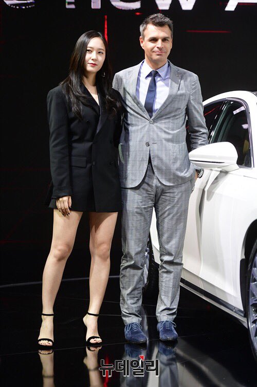 LumosJ_418's tweet photo. 180607 #KRYSTAL ที่งานแถลงข่าวเปิดตัว Audi ที่คริสตัลเป็นแบรนด์แอมบาสซาเดอร์อยู่ ในงาน 2018 Busan International Motor Show
©뉴데일리, OSEN, STARNEWS, mydaily https://t.co/AiulasAN0K
