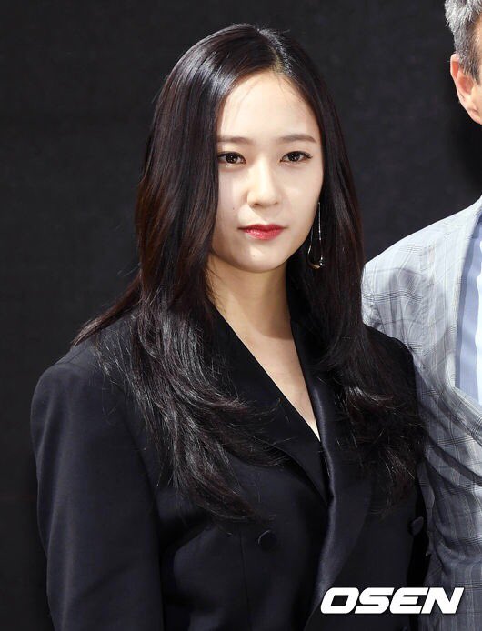 LumosJ_418's tweet photo. 180607 #KRYSTAL ที่งานแถลงข่าวเปิดตัว Audi ที่คริสตัลเป็นแบรนด์แอมบาสซาเดอร์อยู่ ในงาน 2018 Busan International Motor Show
©뉴데일리, OSEN, STARNEWS, mydaily https://t.co/AiulasAN0K
