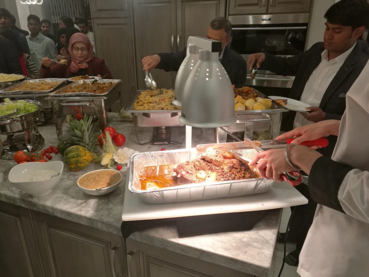 Pepper_walk's tweet photo. Outdoor catering... https://t.co/It4n7xcMno
