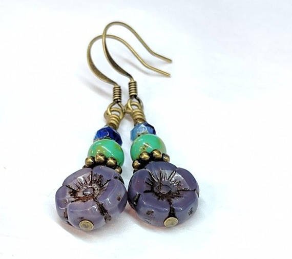 CharmedbyBonnie's tweet photo. Bohemian Flower Bead Dangle Earrings, Purple Flower Earrings, Colorful Earrings, Antiqued Brass, Boho Chic Earrings Jewelry, Gift For Her https://t.co/9cXGX19Gux via @Etsy #integritymaday #integrityteam #integrity @GFXCoach @Agile_RTs @Retweet_Lobby #etsyspecialT #specialt https://t.co/7T1eyFZVUU