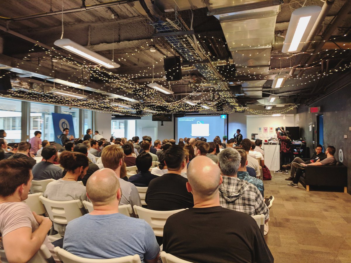 ruxandrafed's tweet photo. Look at all of these #ReactJS fans πβ€οΈ #ReactJSMeetup #ReactMeetup #VancouverTech #VancouverMeetups https://t.co/nH5sfNlyrt