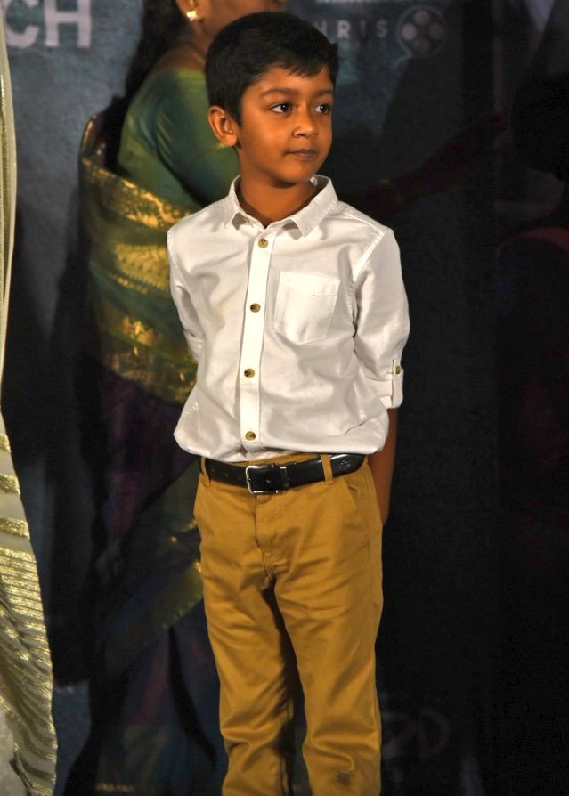 Alihka12's tweet photo. Once again wishing a very happy birthday to our #PrinceDev 🎉🎈🎊🎂🍰🎁 #DevSuriya 
With lots of love🤗😘❤😍
#HBDDevSuriya #HappyBirthdayKuttySingam #HappyBirthdayDev #HBDDev https://t.co/a8KvOYMziw