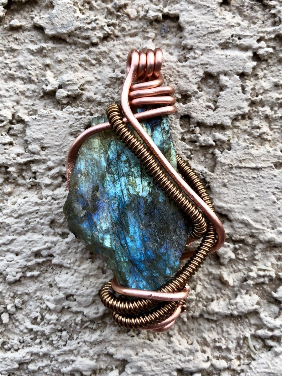 ReRunRyan's tweet photo. Labradorite-Copper https://t.co/tjZpyygEKb