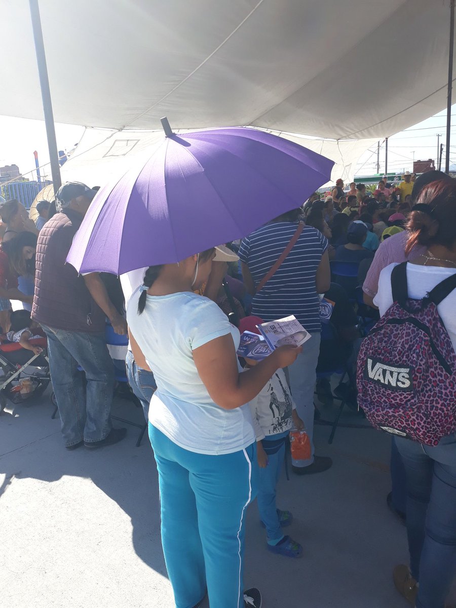 jade412la's tweet photo. Equipo #EsauMagallanes presentes en Col.. Sagrado corazón
#ApoyandoCJ #UnidosSJR #SanJuandelRio #Hablandodefrente https://t.co/wXeLxqYUMv