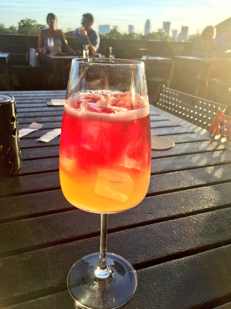 JaimieWeiss's tweet photo. Summer in #Louisville just got better @CopperAndKings new bar ALEX&amp;NDER opens Thursday. #sunset #summer #louisvillelove #ginandtonic #alfresco #cheerstosummer #brandybar #cheers https://t.co/VS8kyvJ9lv