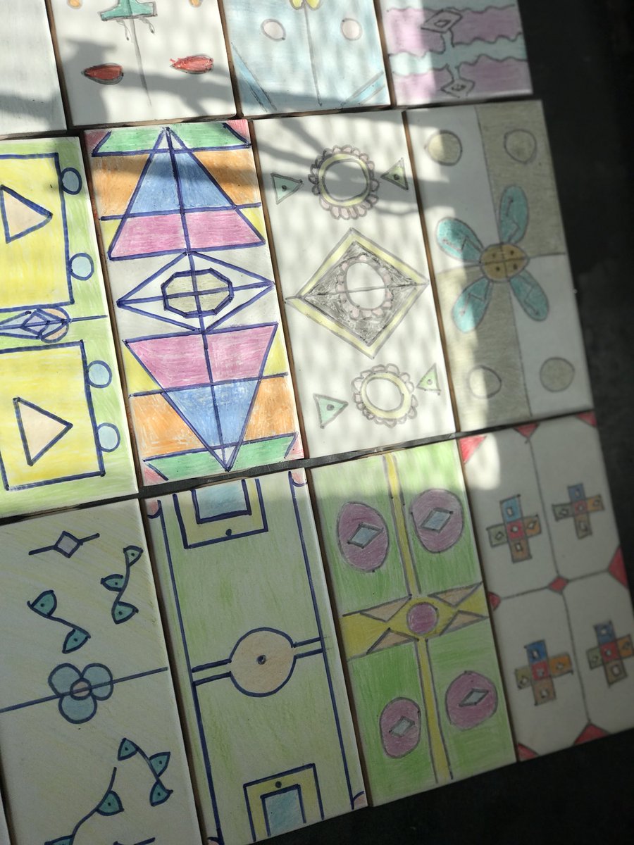HinderYYC's tweet photo. Where does symmetry live in our Tunisian tiles? @GWMsPhillips @GWSmhaddock #cbemath #mathchat https://t.co/BkTvXizmeW