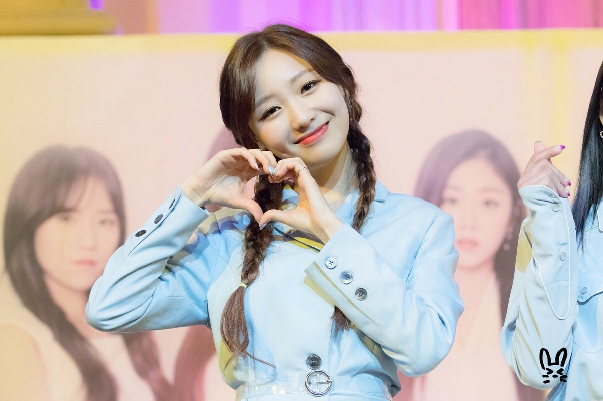 WHITE_RYU_BBIT's tweet photo. 180606 일본 프로모션 🐇 4pic 
#러블리즈 #류수정
#lovelyz #Sujeong https://t.co/ejZeTNOn43