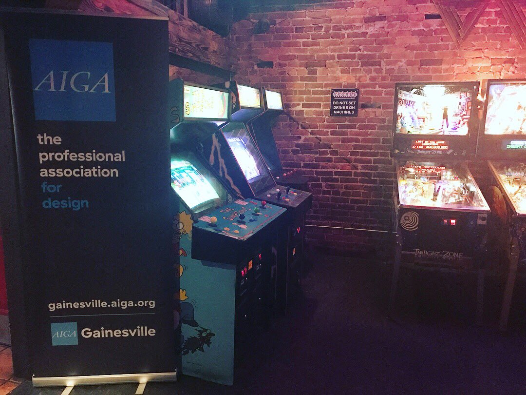 AIGAgainesville's tweet photo. Thank you to everyone who came out tonight for Drinks & Design! Special thank you to Arcade Bar for letting us invade your space. 👾👾❤️❤️
#AIGAgnv #aigagainesville #drinksanddesign #gainesville https://t.co/oG41g4w5sM