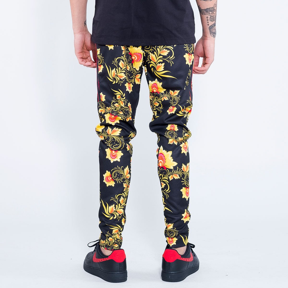 nike floral jogger