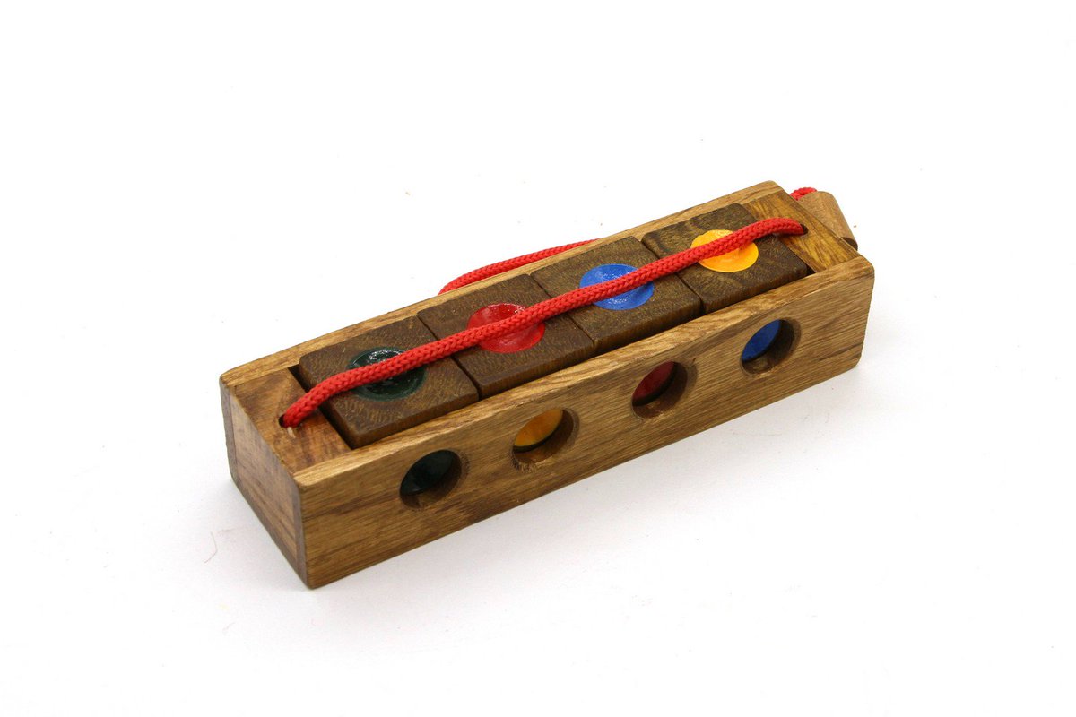 puzzlemaxcom's tweet image. The Color Lock has 4 cubes with different colours and there are 3 sets of different challenges to be solved. Perfect for exercising logical thinking and ideal for brain development.

👀goo.gl/62A6kx

#puzzlemax #colorlock #puzzle #puzzlelover #woodenpuzzle #brainteasers