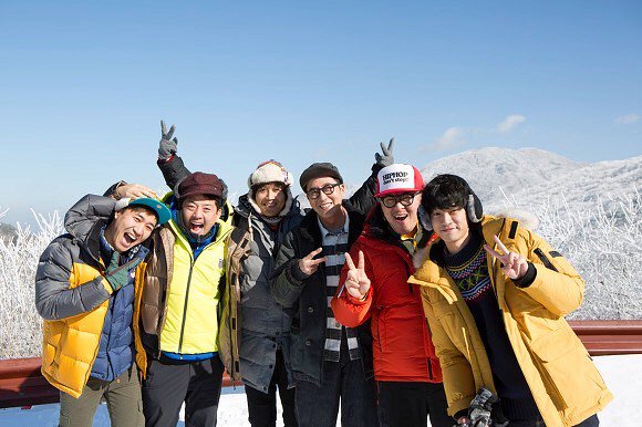 heyalenn's tweet photo. I suddenly miss the old members in this picture. I miss you gutaeng Oppa 😢❤️😘 #1박2일 #2D1N #2Days1NightFamily
#JungJoonYoung #KimJunHo #KimJongMin #ChaTaeHyun  #KimJooHyuk #GutaengHyung #RememberThisMember #RememberEachMember #RememberRememberForever https://t.co/q2pnxNZN6X