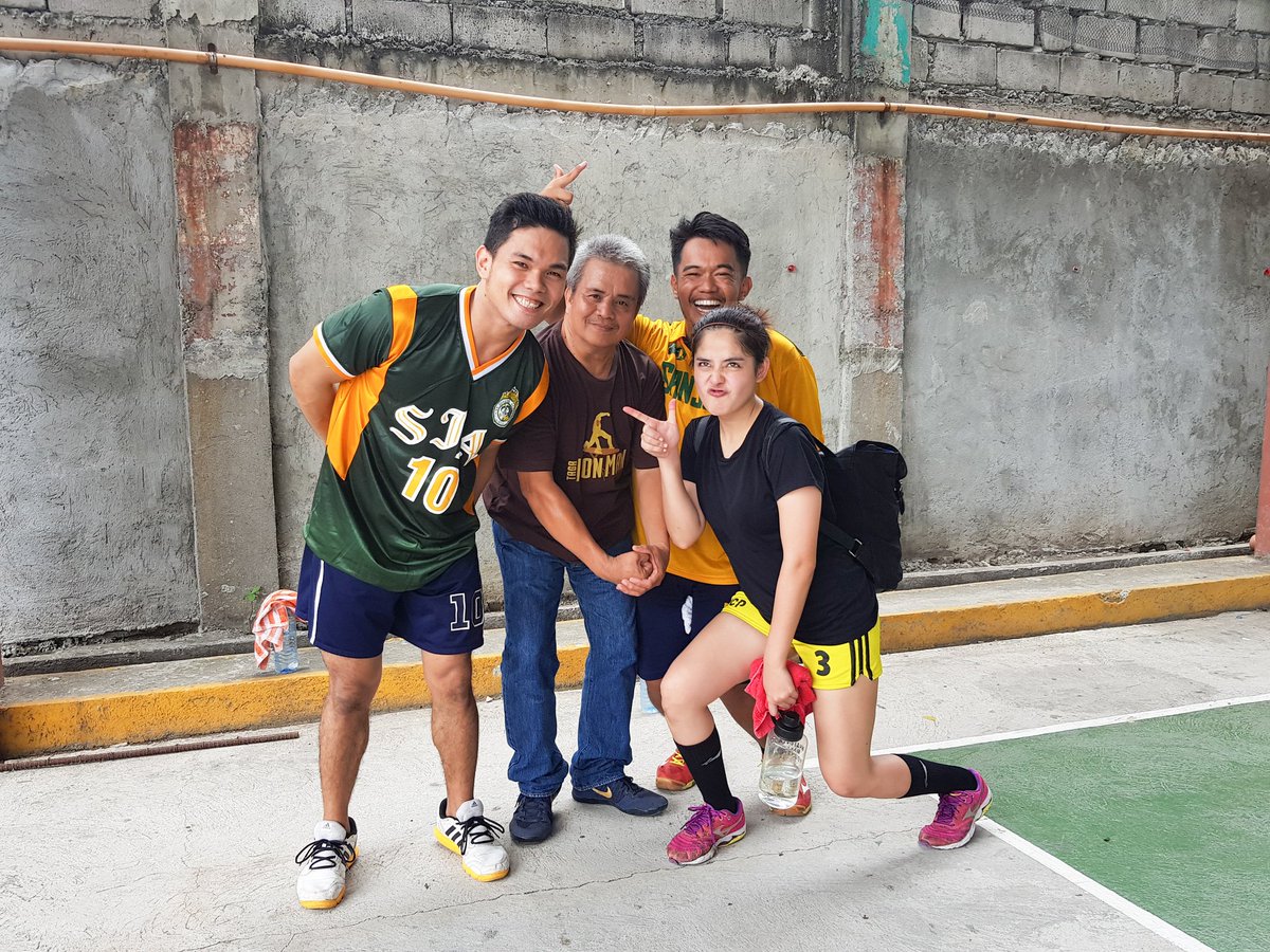 Shairadiaz_'s tweet photo. Feels good to be back! Ang saya lang makitraining ulit. 😂 nakakamiss ang HS days.. ❤ #Josephians https://t.co/520dsoQ5az