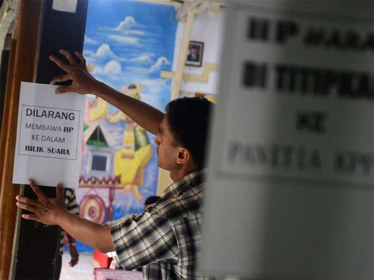 mediaindonesia's tweet photo. Mahasiswa Jateng di Yogyakarta Minta TPS Istimewa https://t.co/BpUBKxc4GS https://t.co/5qFx6TQtmX