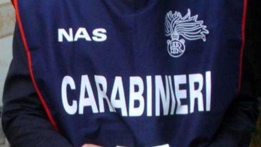NAS: controlli in campo alimentare, una persona denunciata e tre strutture chiuse cibariaweb.it/2018/06/07/nas…