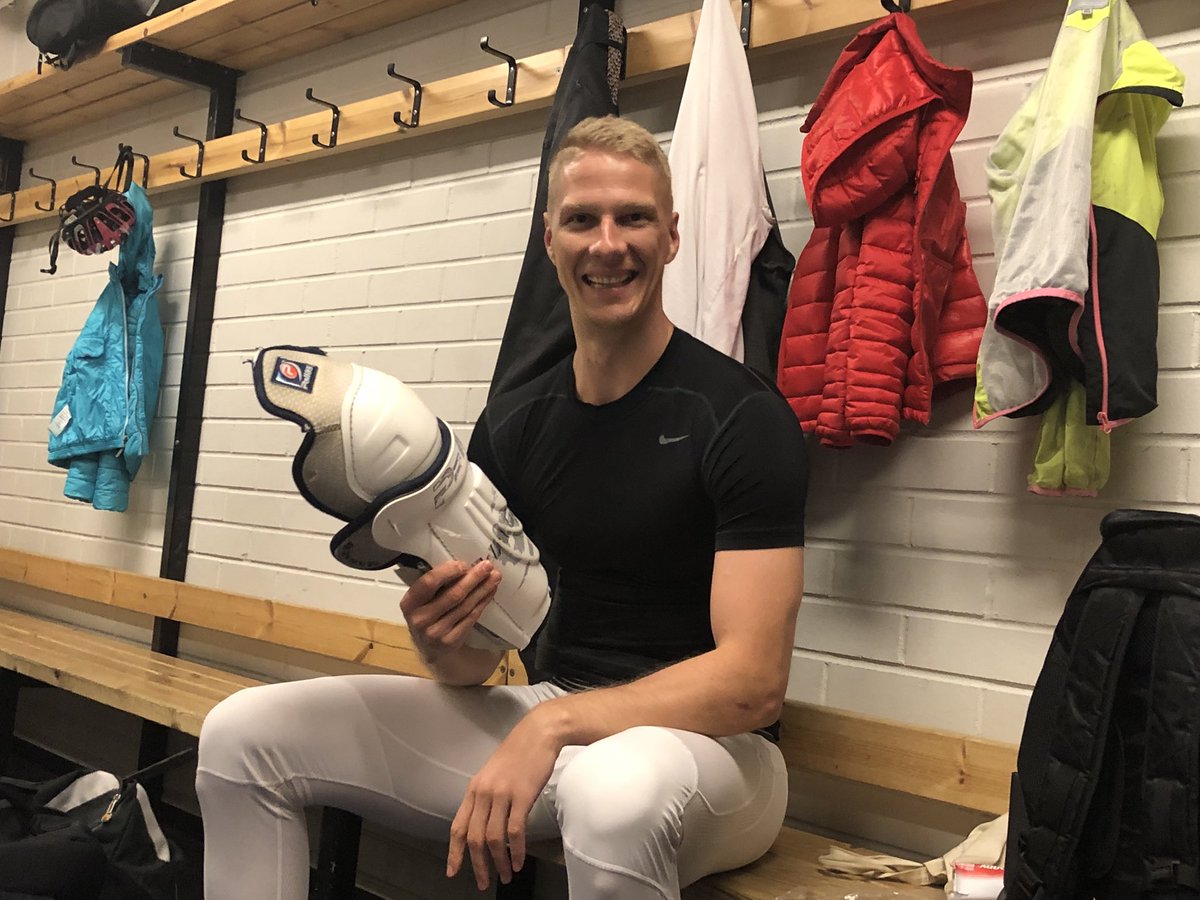 KimLehtola's tweet photo. Mikä tää on? @JNeponen kysyy @teemuramstedt'lta #RamuvsNepo #BehindTheScenes https://t.co/Vnt1HL3nPa