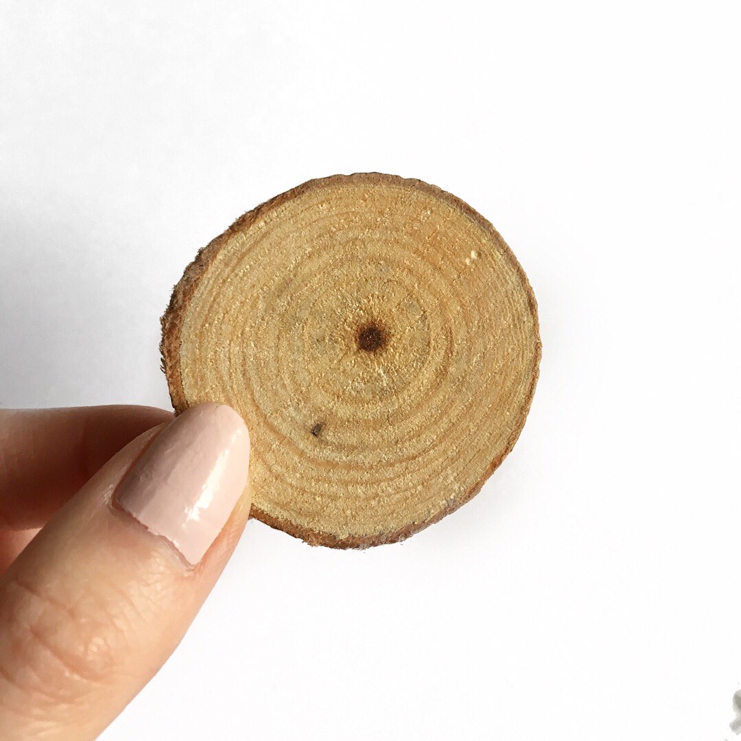 kfgifts's tweet photo. Working on a big bridal order this week! 🍃✨ #wedding #weddingwisdom #weddingaccessories #rustic #wood #eco https://t.co/Kn3fKDoeNK