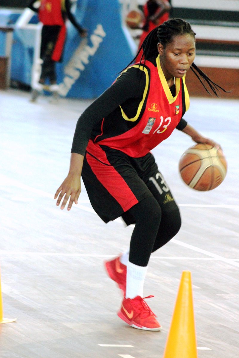 Femba18's tweet photo. Campeonato Africano Sub 18, Maputo 2018 (29 de Julho -5 de Agosto)
Treinos da Guerreiras do 18, Quinta-feira 7 de Junho
APOIA AS GUERREIRAS DO 18
#Fiba
#Fmbasquetebol
#FIBAU18AFRICA https://t.co/67aN41kmT8