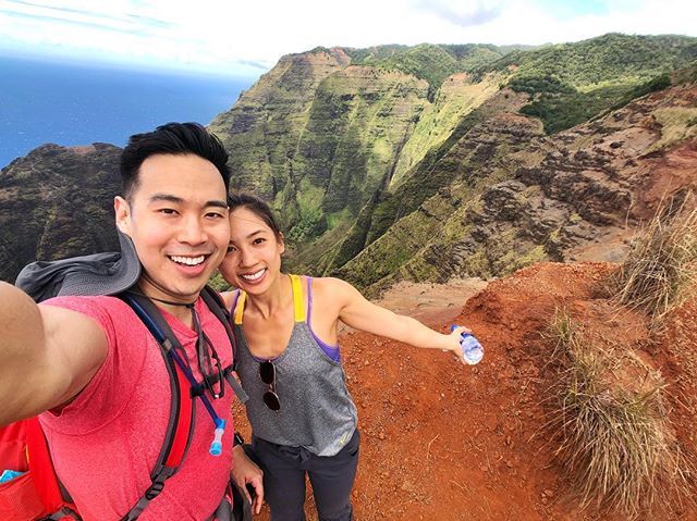 clingo's tweet photo. The “burning off the food I ate yesterday” hike - Nualolo Trail hike, 7.6 miles round trip to see this #napolicoast beauty! https://t.co/naxyxbIlED https://t.co/y3Jjxfx9q1