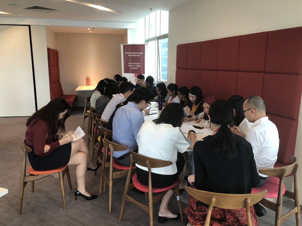 eveyweevey's tweet photo. Big LWAS group today learning about their personalities and the way it influences how we #worktogether :) #Lunchwithastranger #pwcdiversity https://t.co/ckTIGR09EU