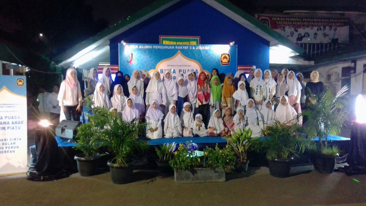 yysnurulihsan's tweet photo. Alhamdulillah selesai sudah acara buka bersama di sekolah perguruan rakyat bersama anak-anak yayasan nurul ihsan. semoga seluruh panitia penyelenggara serta jajarannya selalu dalam lindungan Allah serta dilipatgandakan pahalanya oleh Allah SWT
#bukapuasa #Ramadhan1439 https://t.co/aFffwmSiQD
