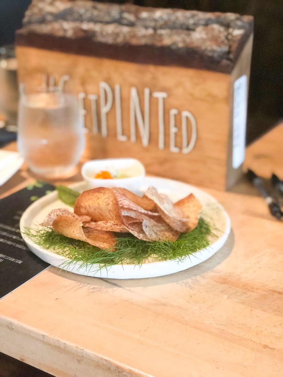 Can’t get enough of that plant-based goodness at Becel’s plant-based pop-up! #getPLNTed #ad #vegetarianfood #plantbased