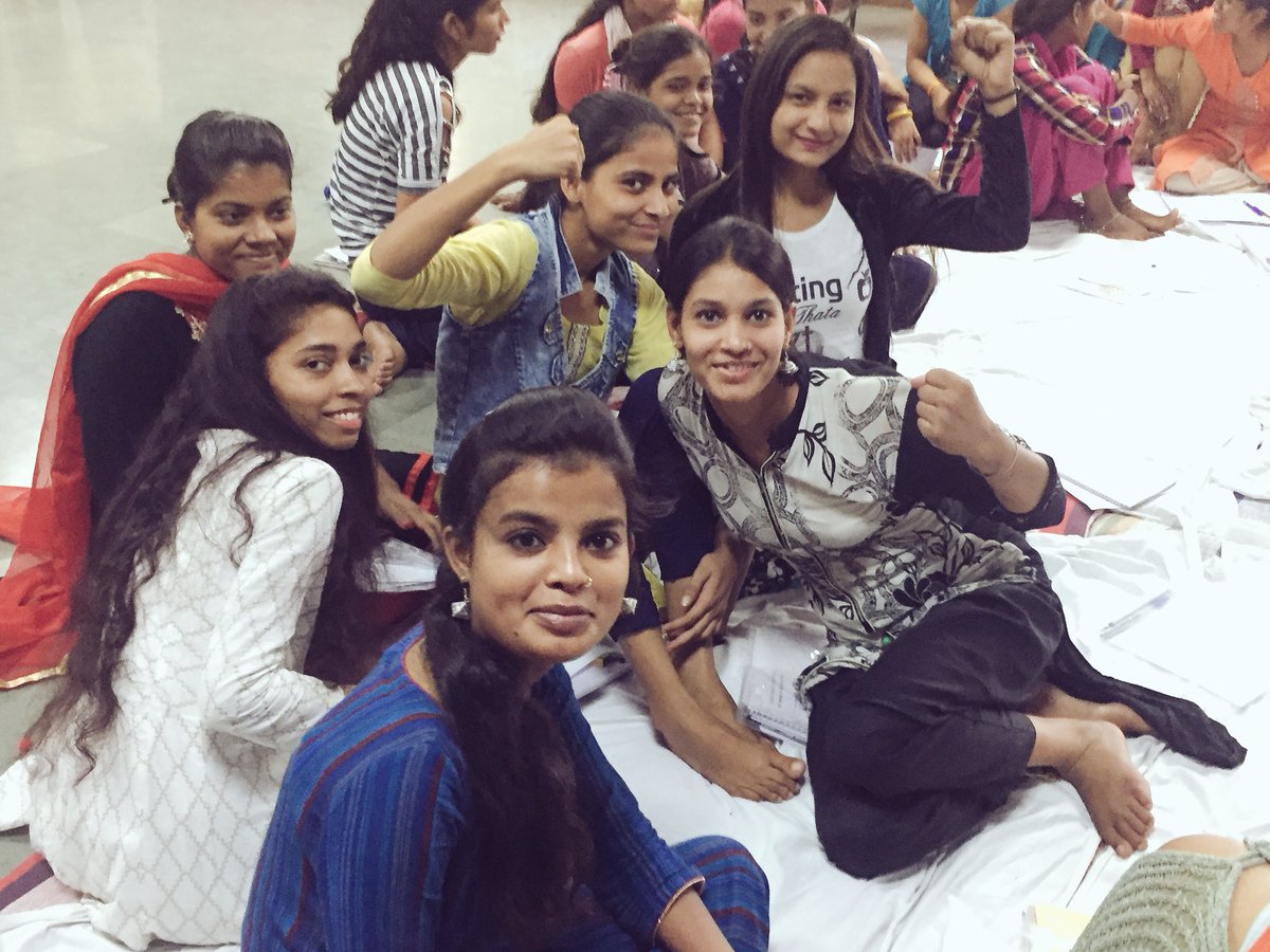 GirlIconFellows's tweet photo. Last day of training and we are still going strong at the @GirlIconFellows training! The girls get ready to discuss their next social action projects. @EdelGive @PaperseedFound @MalalaFund @GirlRisingIndia @jensine @SarpanchBhakti https://t.co/oLLq0yL9RS