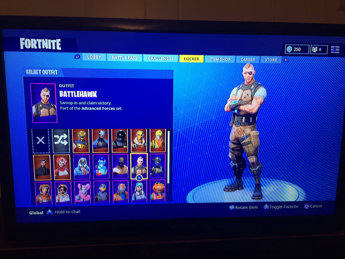 Matthew32813466's tweet photo. Any body want to trade prefer og skins not going first https://t.co/bZLID2xRoU