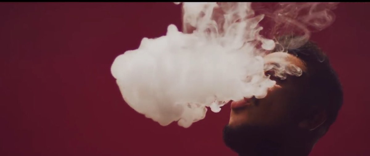 ChulayoM's tweet photo. My favorite parts on #StarSignsVideo π
The leg game though is sick π₯π
Beautiful Tata ka Kairo @akaworldwide
Now we wait for #TouchMyBlood π https://t.co/vZgCZQ9hSq