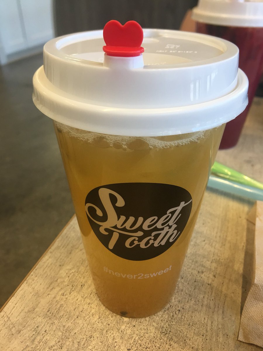 judesiu's tweet photo. And alongside Hoku Poke, the newest @SweetToothYYC location! This passion fruit tea was amazing!
#nevertoosweet #yyceats #yycdrinks https://t.co/sy1jVj9VFe