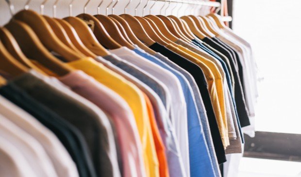 Martial_Salomon's tweet photo. Avec OneStock, Kaporal s'essaie au ship-from-store Par Emilien VILLEROY via @Vox_Log - #ShipFromStore #OneStock #TranfoDigital #TransfoNumerique #Retailers #Retailtech #SupplyChain #OmniChannel #eBusiness @Cicci : https://t.co/wnSmzthBRK https://t.co/ld1cRRQ7PQ