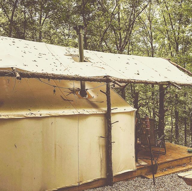 Glamour camping, wooden boats, free fishing enjoying nature #woodenboat  #Clamping #Glamp #Glamping #camping #indian #indians #tallassee #middlelake #yateslake #primitive #primitivecamping ift.tt/2kS2Bgh