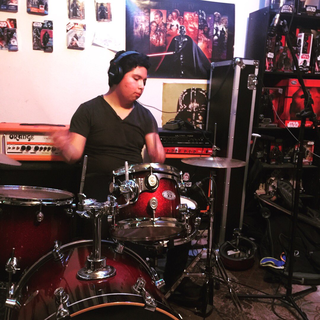 ThePromCrashers's tweet photo. Recording at the studio yesterday !@mutemanrecords 🤘
#Music #Musicians #Independent #Bands #SupportYourLocalArtists #SupportYourLocalBands #Guitar #drums #Recording #LogicPro #AlternativeRock https://t.co/lMqCP9BKDy