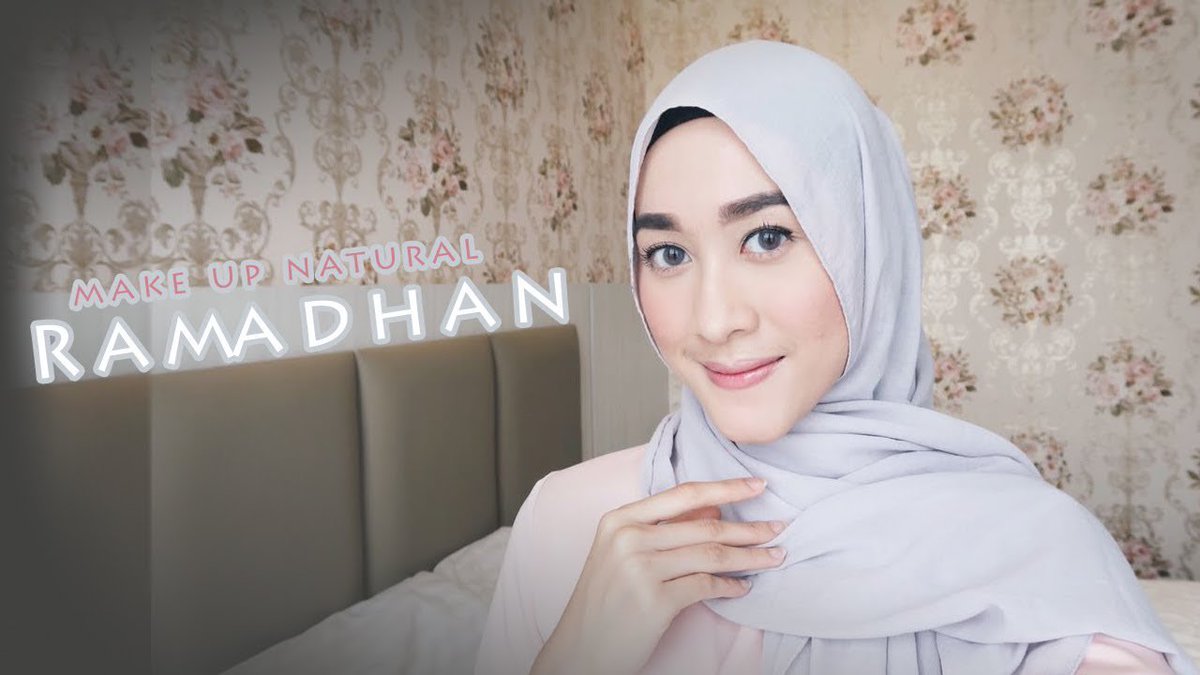 Starhitsid's tweet photo. Bingung mau make up seperti apa di bulan ramadhan ini, nih raudha kasmir kasih tau tutorialnya cek langsung videonya di https://t.co/dZsLp0iqwZ
.
..
...
#starhitsid #makeUp #raudha #ramadhan #tutorial https://t.co/TS0DYWUXg1