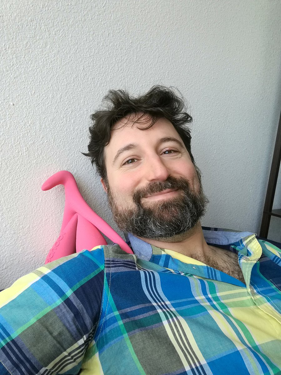 DrYoniAlkan's tweet photo. I have a Guardian Angel that watches over me and wispers in my ear what I should do... @OschoolLive #clitasaurus https://t.co/mCEQ2xlwYI https://t.co/qJLZ4t79bq