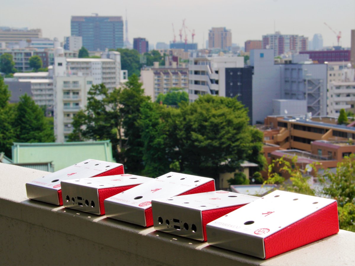 tate_mitsuo's tweet photo. 小さい方のfuzz, mini fuzz のケースが出来上がりました。
今回5台製作です。
ご予約はcontact@septembersound.comへメールか、石橋楽器新宿店へ。

#septembersound #september_sound #bigmuff #fuzz #mini_fuzz #minifuzz https://t.co/SKbdwrvVtX