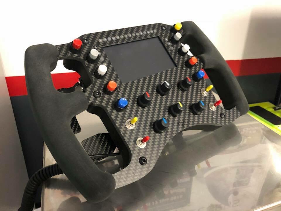 FLOEB Simracing tweet media