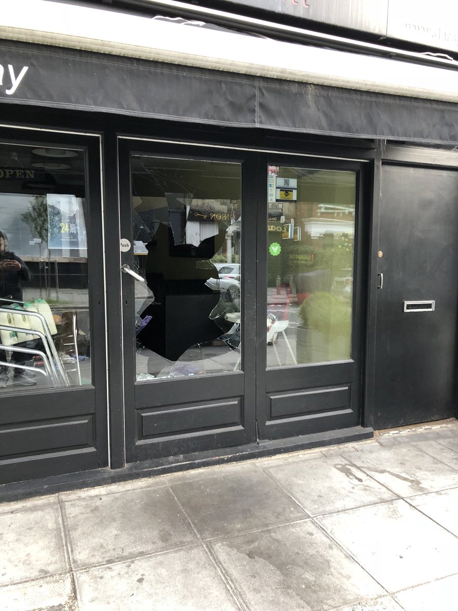 OfficialDars's tweet photo. Thank you to the idiot who did this. #EarlyShift #CleaningOperation https://t.co/PkrlRK5aC4