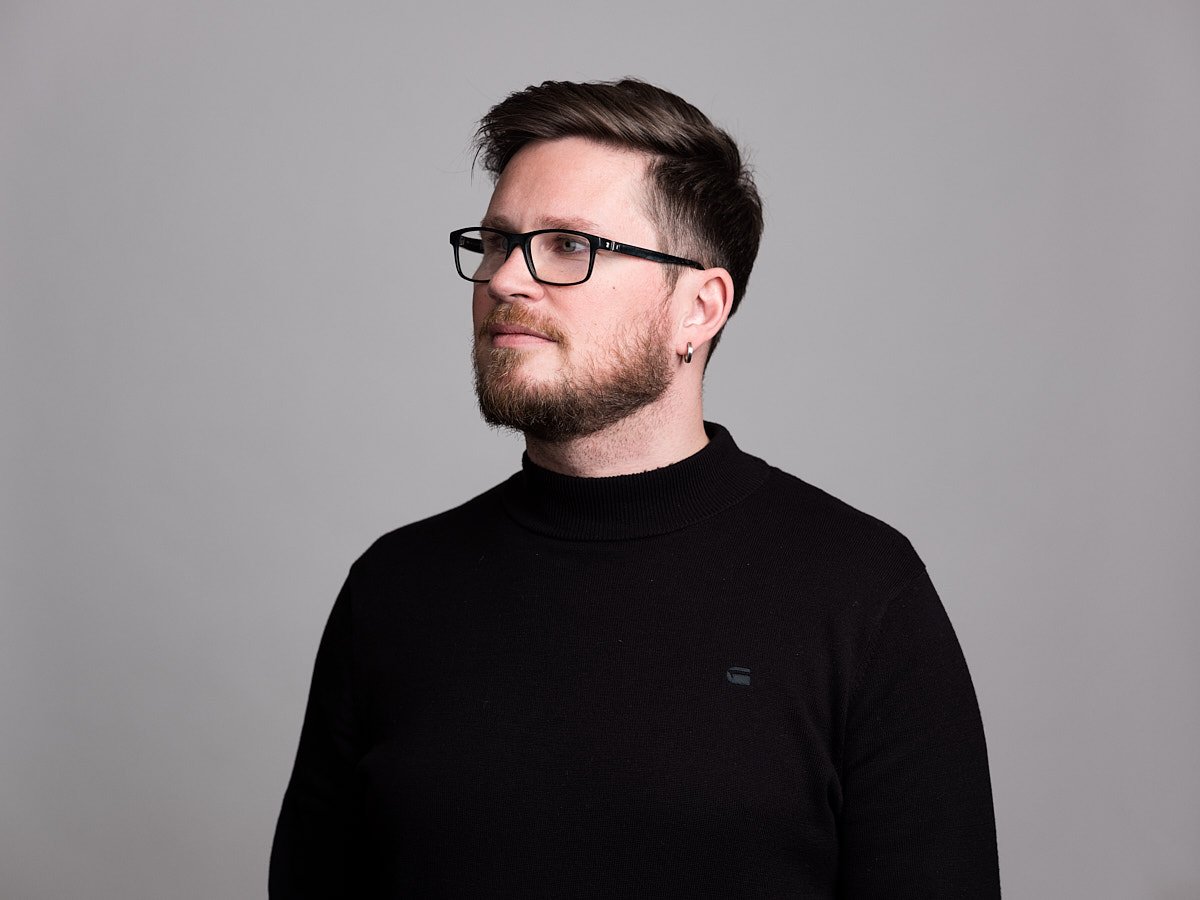 NUEVAZRH's tweet photo. Unser @omone / Fränk / Dr. Matuse über plattformübergeifende Desktop-Apps mit #elecron und #angularjs auf @TWEEKS_CH --> https://t.co/WEzb8Xf4N0 https://t.co/z4hFJnk2QZ