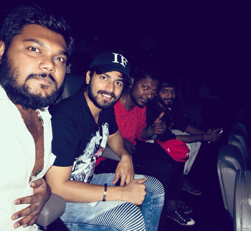 iamharishkalyan's tweet photo. நிலம் .. நம் உரிமை! #KAALA #Karikaalan #KaalaFDFS https://t.co/vdLCpXbUBA