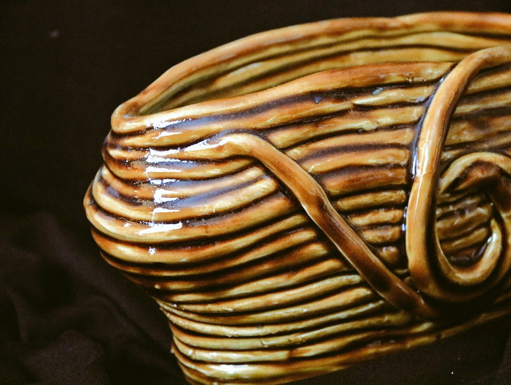 Fulyacan70's tweet image. İlklerden bi çalışma..Sırının rengini, renginin sırrını sevdiğim ..
#seramik #keramic #ceramic #çamur #sır