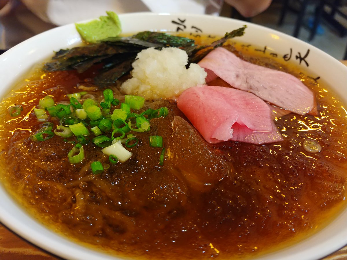 HaeJinSong_GBT's tweet photo. 🍴Best restaurants in Mohyeon🍴

Let me introduce you to the famous restaurants in Mohyeon.
Here is "HaHa tonkatsu"
This restaurant is located two minutes straight at the entrance to the school.
The menu I ate is...
1. 매운 왕돈까스
2. 냉모밀
3. 돈까스 라멘 https://t.co/jJ3WMUvsZs
