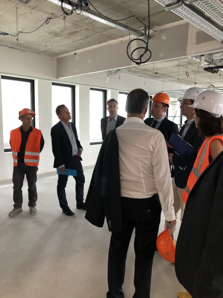 ALUTTERSCHMITT's tweet image. Signature #Charte entreprises et Quartiers #Bouygues construction #CD67 #MLPE # MEF # Relais chantier : une entreprise qui s’engage auprès des #Quartiers prioritaires Ville