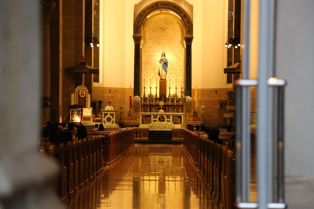 2weektrips's tweet image. Peek into the many churches in #Manila, and escape the bustle of the busy city into a quiet refuge. More about visiting Manila here - buff.ly/2IlcTzV