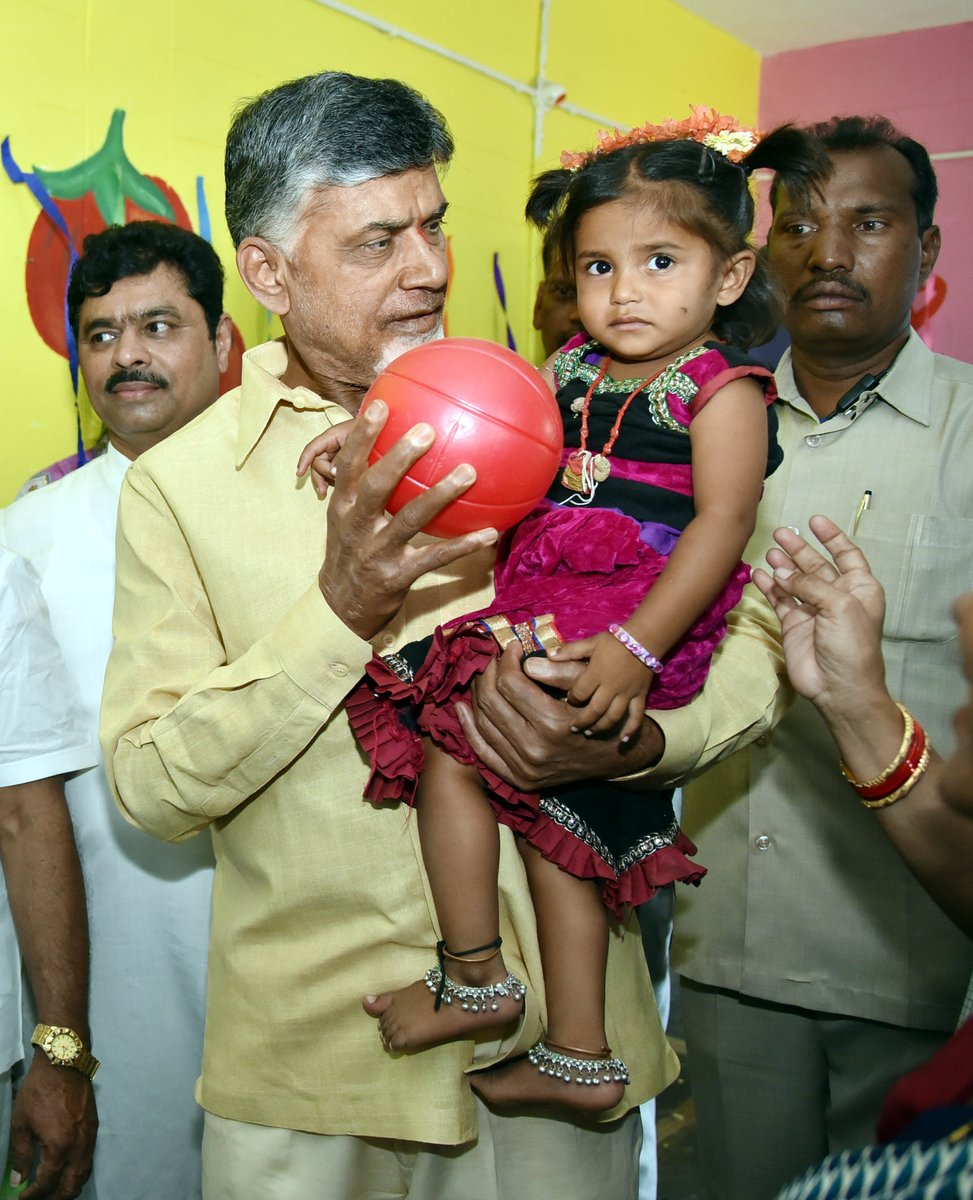 MyTeluguNews's tweet photo. భావితరాలకు బంగారు బాట నీతోనే చంద్రన్న
#TDP #NavaNirmanaDeeksha #CMChandrababuNaiduNavaNirmanaDeeksha  #Vijayawada #Chandrababunaidu #NaraLokesh #AP #NTR #TDPNews #TDPLive #isupportcbn #ChandrababuNaidu #ncbn #JaiTDP #JayGalla #tdpandhra #BalaKrishna #tdptrending #tdp_support https://t.co/kROWL9tb3O