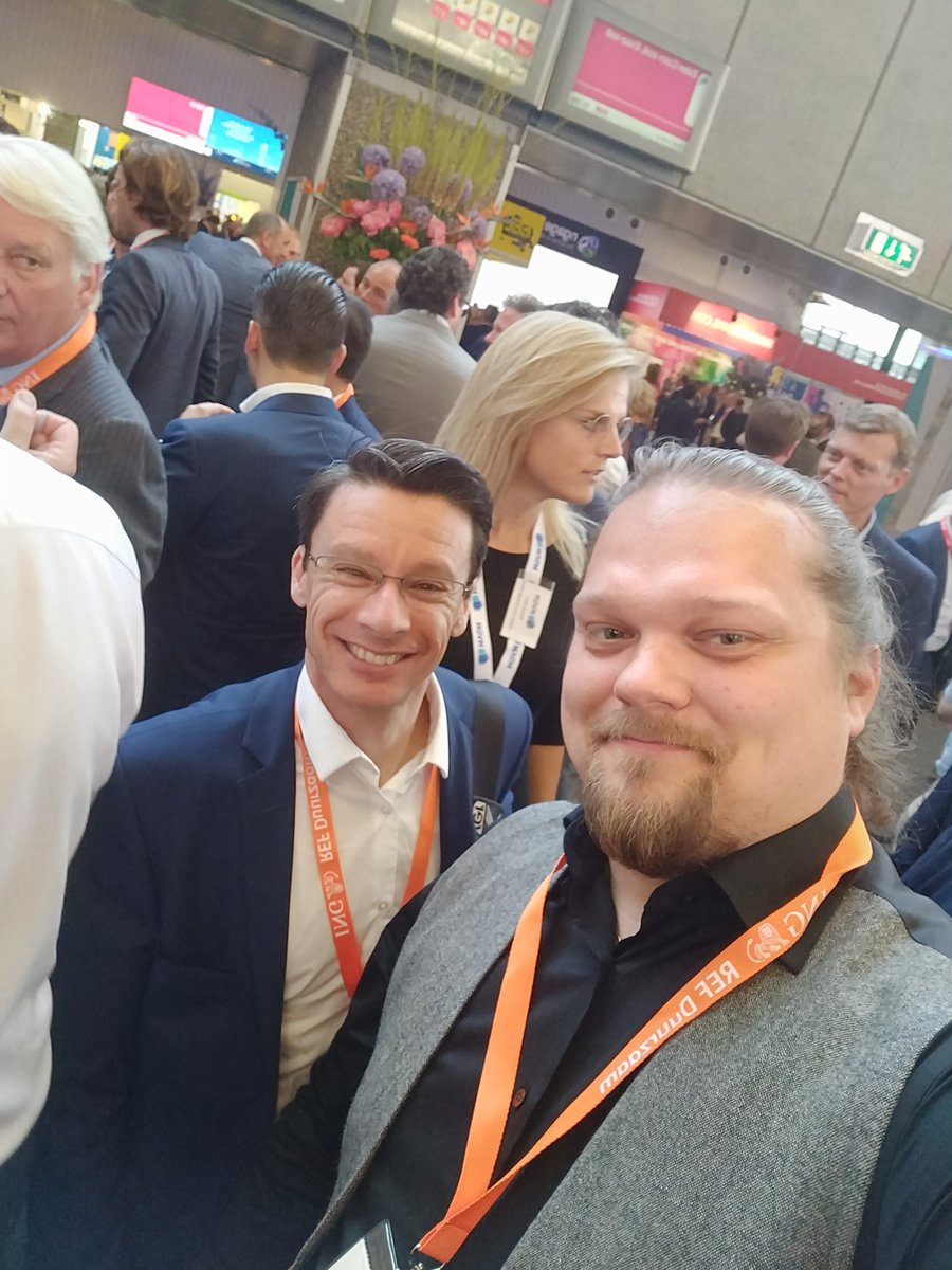 AssettiSW's tweet photo. Rob and Samuli are at #PROVADA in Amsterdam! They're eager to talk with you so go and have a chat with these two fellows! #provada2018 #PropTech #propertyassetmanagement @PROVADAre https://t.co/8ZMoSzyl0s