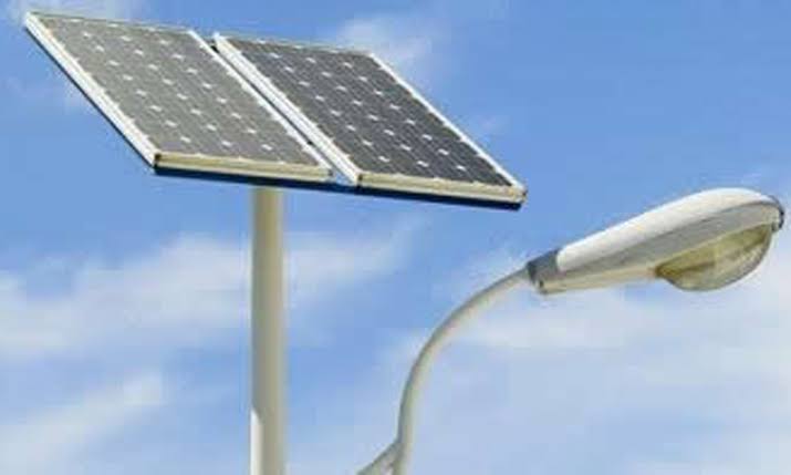 AssisesRDC's tweet photo. #RDC :  Libéralisation du secteur d’électricité. 

💡Le meilleur accompagnement à cette réforme est la mise en place des conditions d’une concurrence saine. 
⚡ La seule voie qui mène à : 
- La baisse des prix 
- Et à l’amélioration de la qualité du service. https://t.co/XMIu7STXj2
